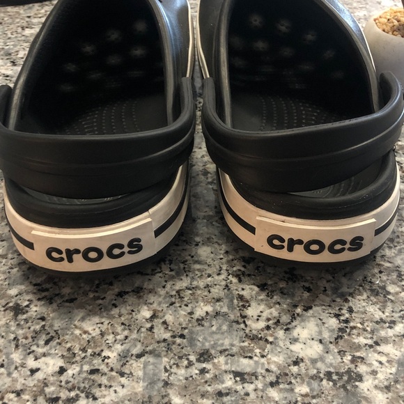 Crocs 7Crocband Clog Mules - Black/White UNISEX Men5/Women 7 EUC - Picture 4 of 6